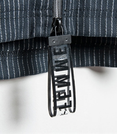 市场上装-T恤-时尚男装t恤