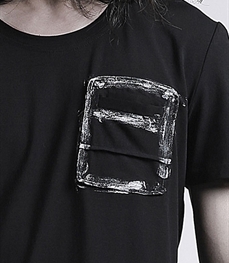 市场上装-T恤-时尚男装t恤