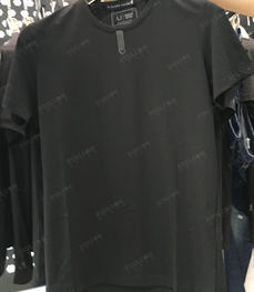 市场上装-T恤-（实拍）休闲男装t恤