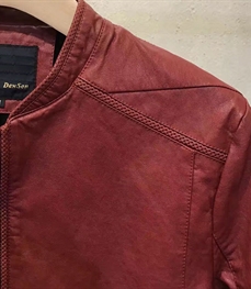 市场上装-皮衣-时尚男装皮衣