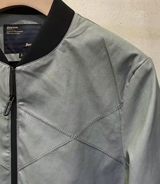 市场上装-皮衣-时尚男装皮衣