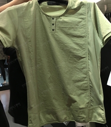 市场上装-T恤-（实拍）时尚男装t恤