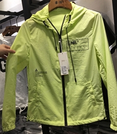 市场上装-夹克-（实拍）时尚男装夹克