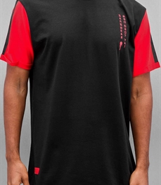 市场上装-T恤-时尚男装t恤