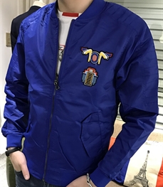 市场上装-夹克-时尚男装夹克