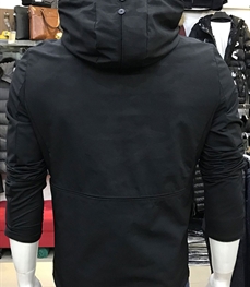 市场上装-中长外套-时尚男装中长外套