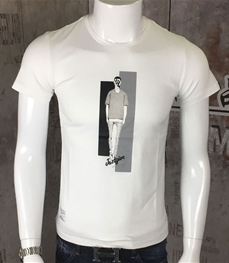 市场上装-T恤-时尚男装t恤