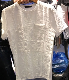 市场上装-T恤-（实拍）时尚男装t恤