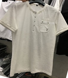 市场上装-T恤-（实拍）时尚男装t恤