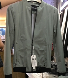 市场上装-夹克-（实拍）时尚男装夹克