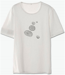 市场上装-T恤-休闲男装t恤