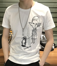 市场上装-T恤-时尚男装t恤