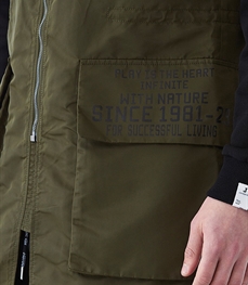 市场上装-马夹-时尚男装马甲