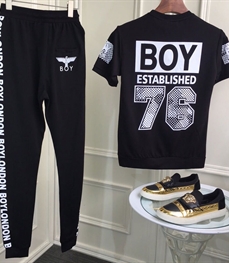 市场上装-套装-休闲男装套装