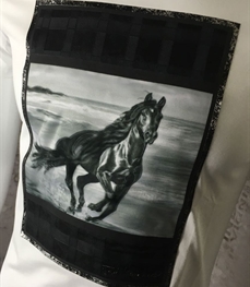 市场上装-T恤-时尚男装t恤