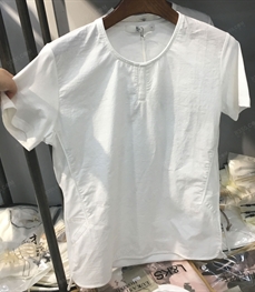 市场上装-T恤-（实拍）时尚男装t恤