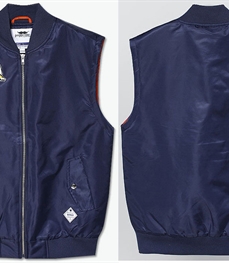 市场上装-马夹-休闲男装马甲