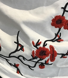 市场上装-T恤-时尚男装t恤