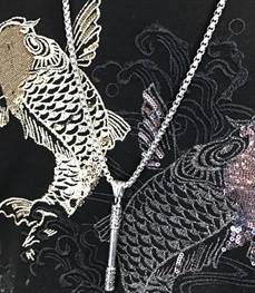 市场上装-T恤-时尚男装t恤