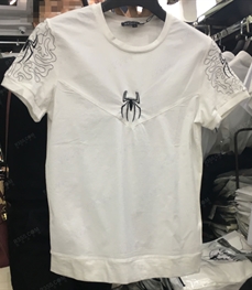 市场上装-T恤-（实拍）时尚男装t恤