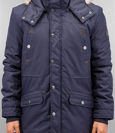 市场上装-中长外套-时尚男装中长外套