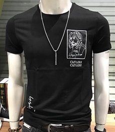 市场上装-T恤-时尚男装t恤