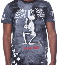 市场上装-T恤-时尚男装t恤