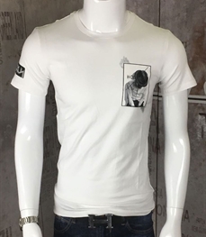 市场上装-T恤-时尚男装t恤