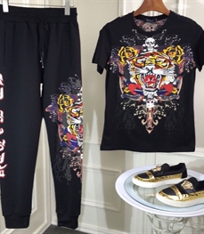 市场上装-套装-休闲男装套装