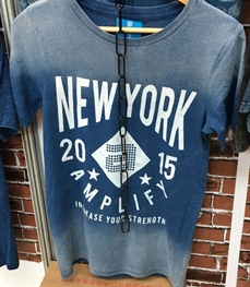 市场上装-T恤-（实拍）时尚男装t恤