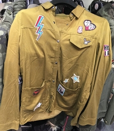 市场上装-衬衫-（实拍）时尚男装衬衫