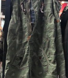 市场上装-中长外套-（实拍）时尚男装中长外套