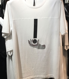 市场上装-T恤-（实拍）时尚男装t恤