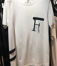 市场上装-T恤-（实拍）时尚男装t恤