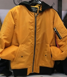 市场上装-夹克-（实拍）时尚男装夹克