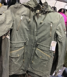 市场上装-中长外套-（实拍）时尚男装中长外套