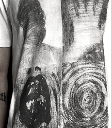 市场上装-T恤-休闲男装t恤