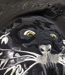 市场上装-套装-休闲男装套装