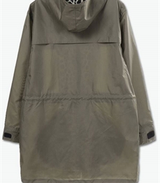 市场上装-中长外套-休闲男装中长外套