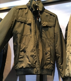 市场上装-夹克-（实拍）时尚男装夹克