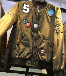 市场上装-夹克-（实拍）时尚男装夹克