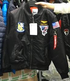 市场上装-夹克-（实拍）时尚男装夹克