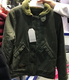 市场上装-夹克-（实拍）时尚男装夹克