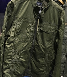 市场上装-夹克-（实拍）时尚男装夹克