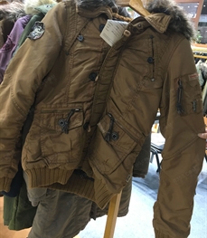 市场上装-夹克-（实拍）时尚男装夹克