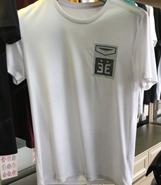 市场上装-T恤-（实拍）时尚男装t恤