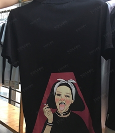 市场上装-T恤-（实拍）时尚男装t恤