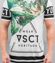 市场上装-T恤-时尚男装t恤