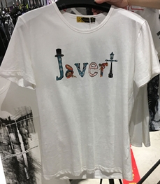 市场上装-T恤-（实拍）时尚男装t恤