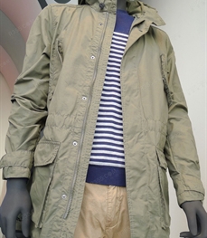 市场上装-大衣-（实拍）时尚商务大衣